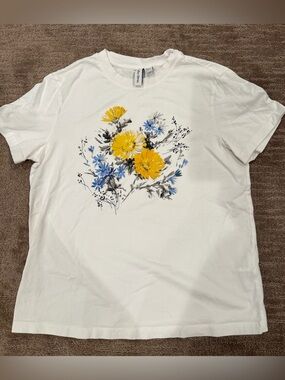 & Other Stories White Tee with Yellow and Blue Floral Print